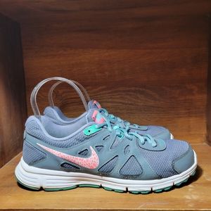 Nike Revolution 2 Running Sneaker 9